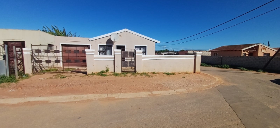 2 Bedroom Property for Sale in Govan Mbeki Eastern Cape